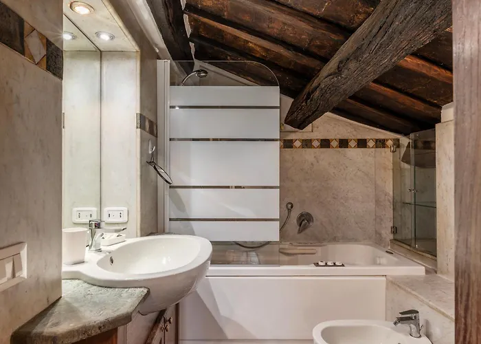 Guesthost - Cozy Trevi Romance Appartement *