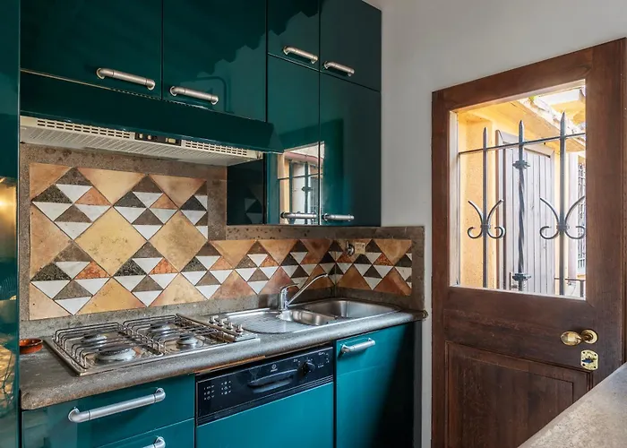Appartement Guesthost - Cozy Trevi Romance *